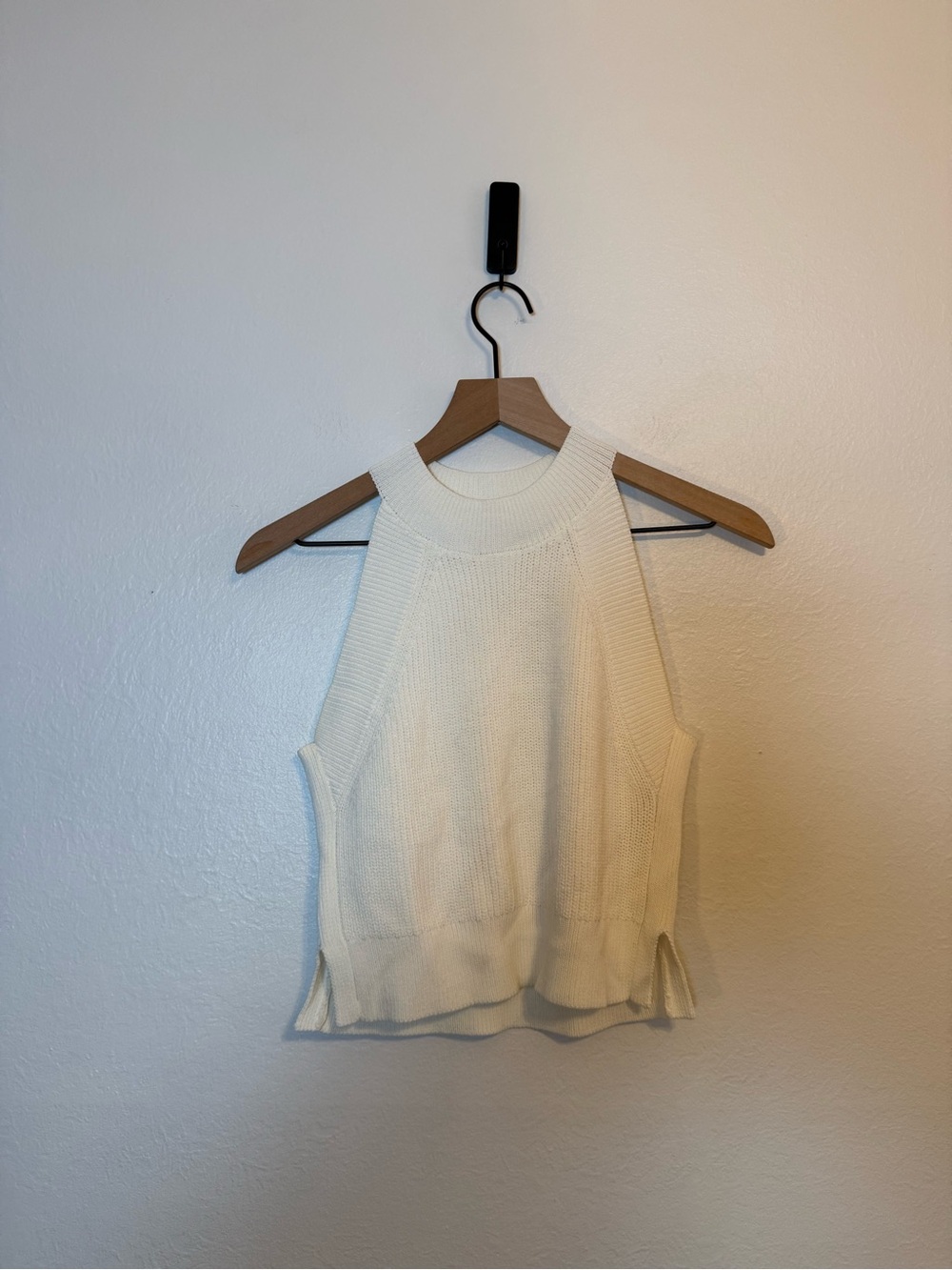 Wilfred Aritzia Crevier Ribbed Knit Halter Tank Top - Picture 2 of 6